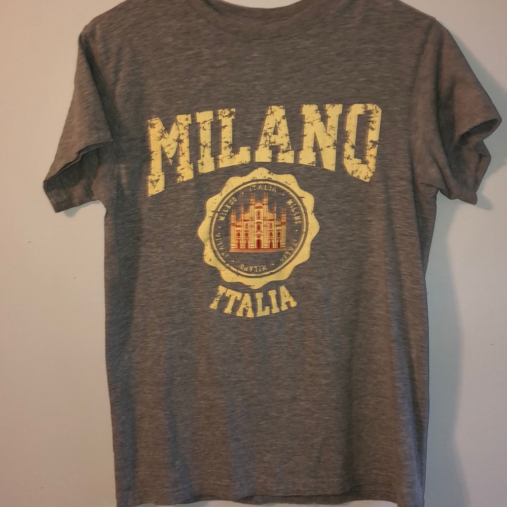 t shirt